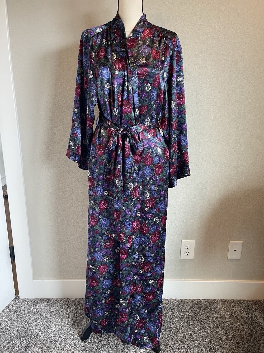 Faye Vintage Large Floral Maxi Length Robe Belted